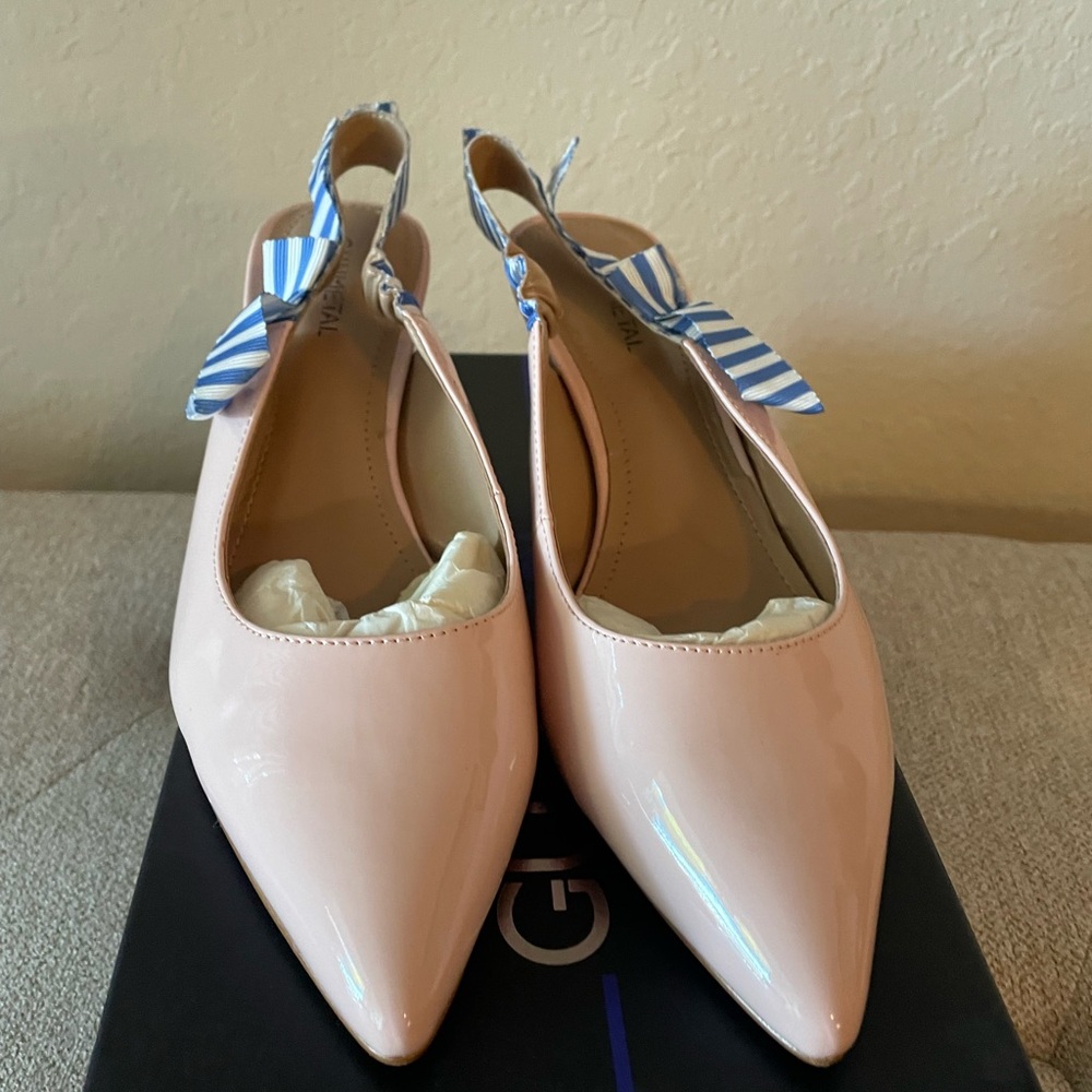 Elegant Pink Women's Shoes with Striped Bow